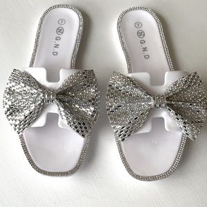 GND  wedding slippers silver bowed slides with faux diamonds around bottom